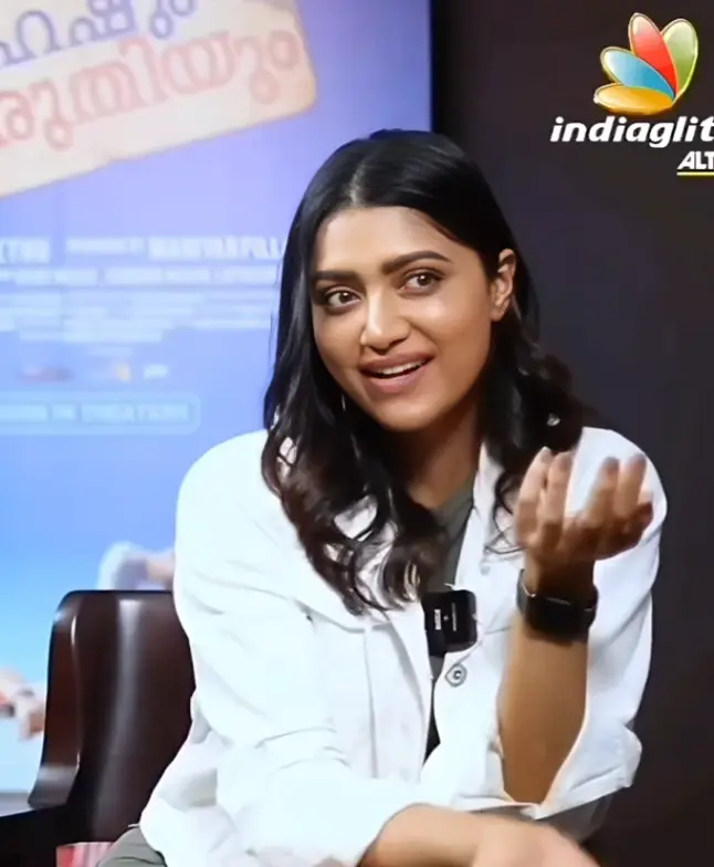 Extremely Horny Dirty Gesture Actress Exclusive Viral Stuff