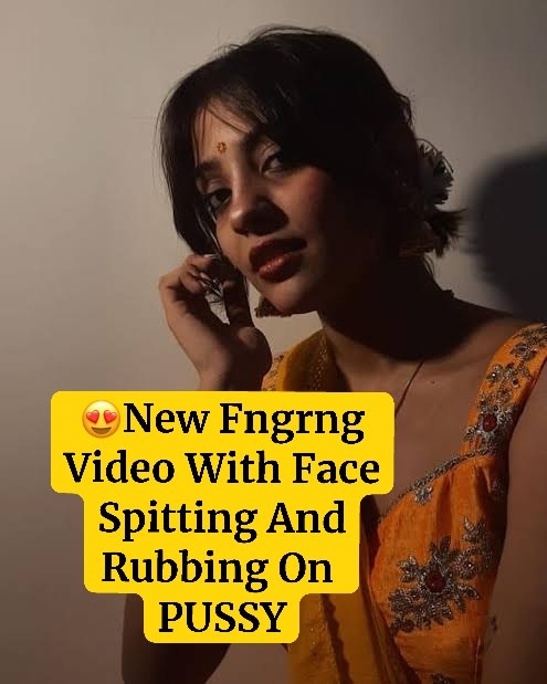 Model Charvii Bhatt New Fingering Video On Camera