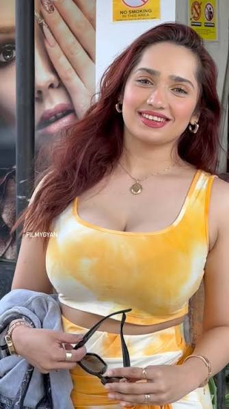 Aditi Mistry Latest Premium Live ~ Panty Drop Accidentally While Teasing